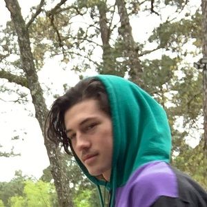 Meet your Posher, Adam